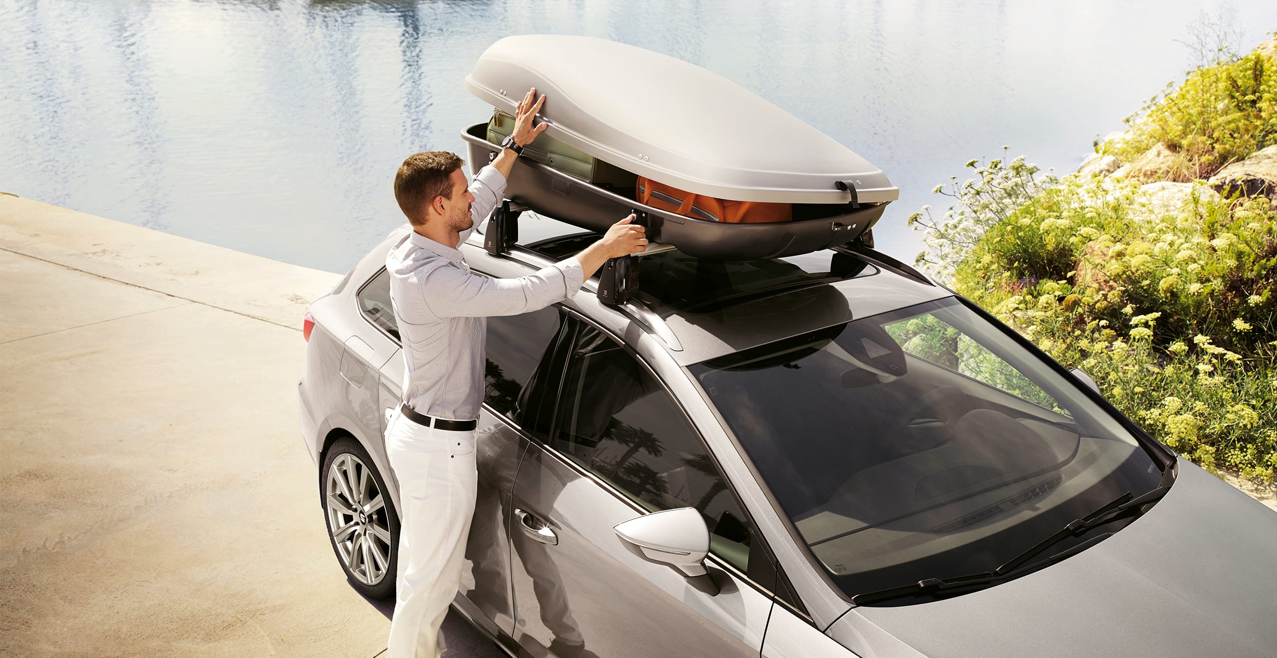 SEAT Leon Sportstourer estate family car hatchback roof box – SEAT Leon Sportourer ST Accessories