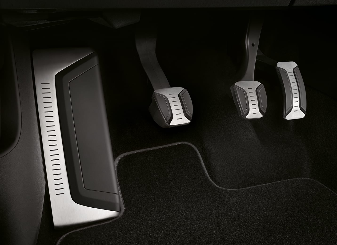 SEAT Leon Sportstourer estate family car hatchback footrest & sport pedals – SEAT Leon Sportourer Accessories