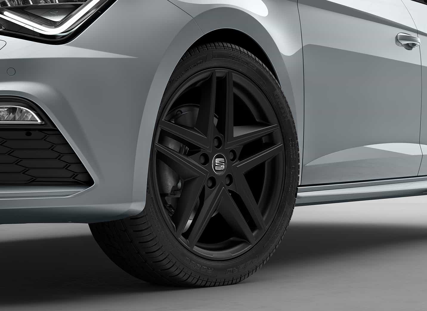 SEAT Leon 5D FR Black Matt Edition 18″ Alloy Wheels