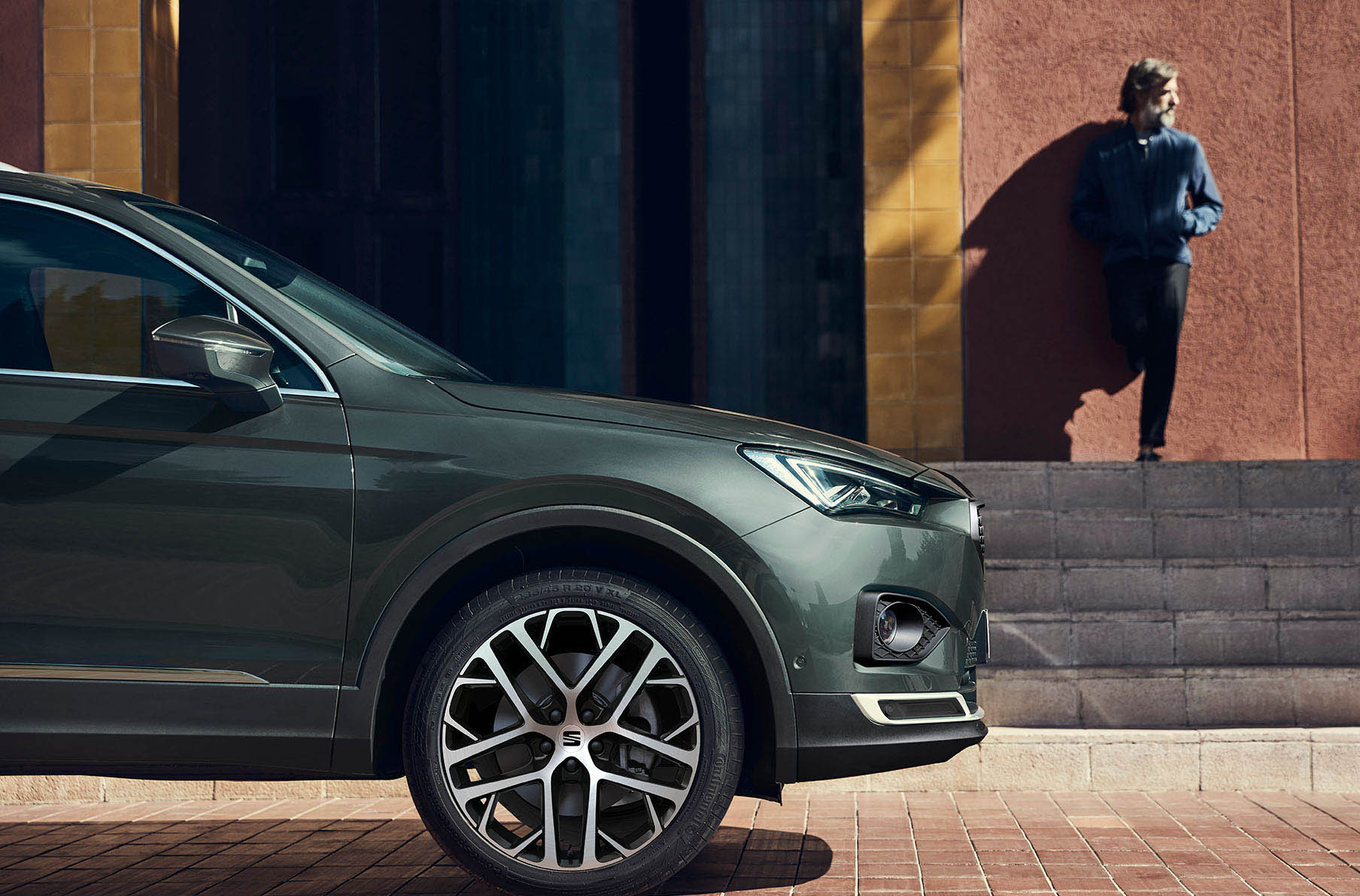 Naujasis SEAT Tarraco XPERIENCE su 20 colių „Nuclear Grey“ pilkais lietais ratlankiais