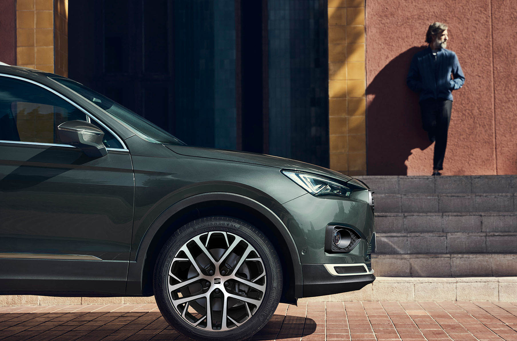 Naujasis SEAT Tarraco XPERIENCE su 20 colių „Nuclear Grey“ pilkais lietais ratlankiais