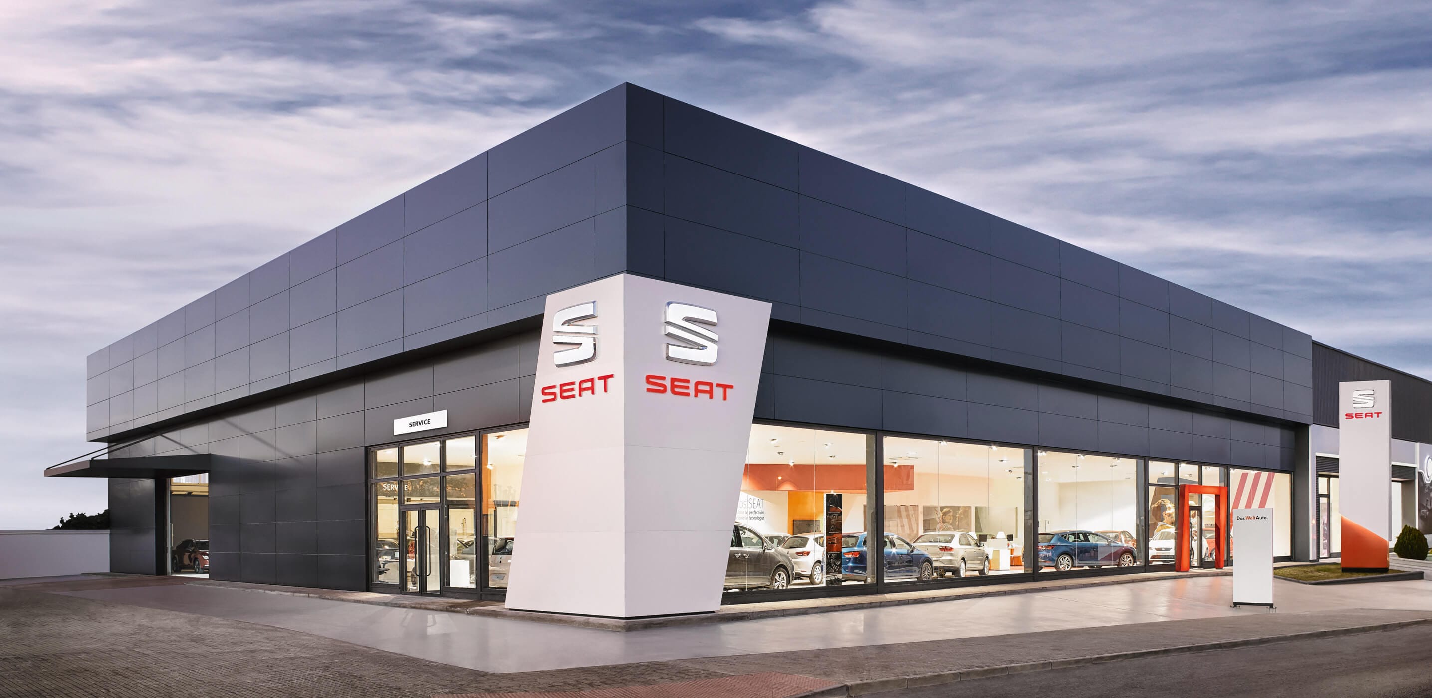 SEAT Diesel engines information – SEAT Arona desire red in a car dealership